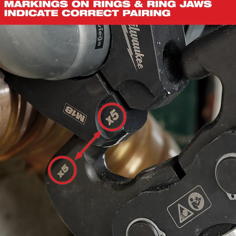 Milwaukee 3" IPS-P Black Pipe Pivoting Press Ring for M18 FORCE LOGIC Long Throw Press Tool 49-16-2657BX